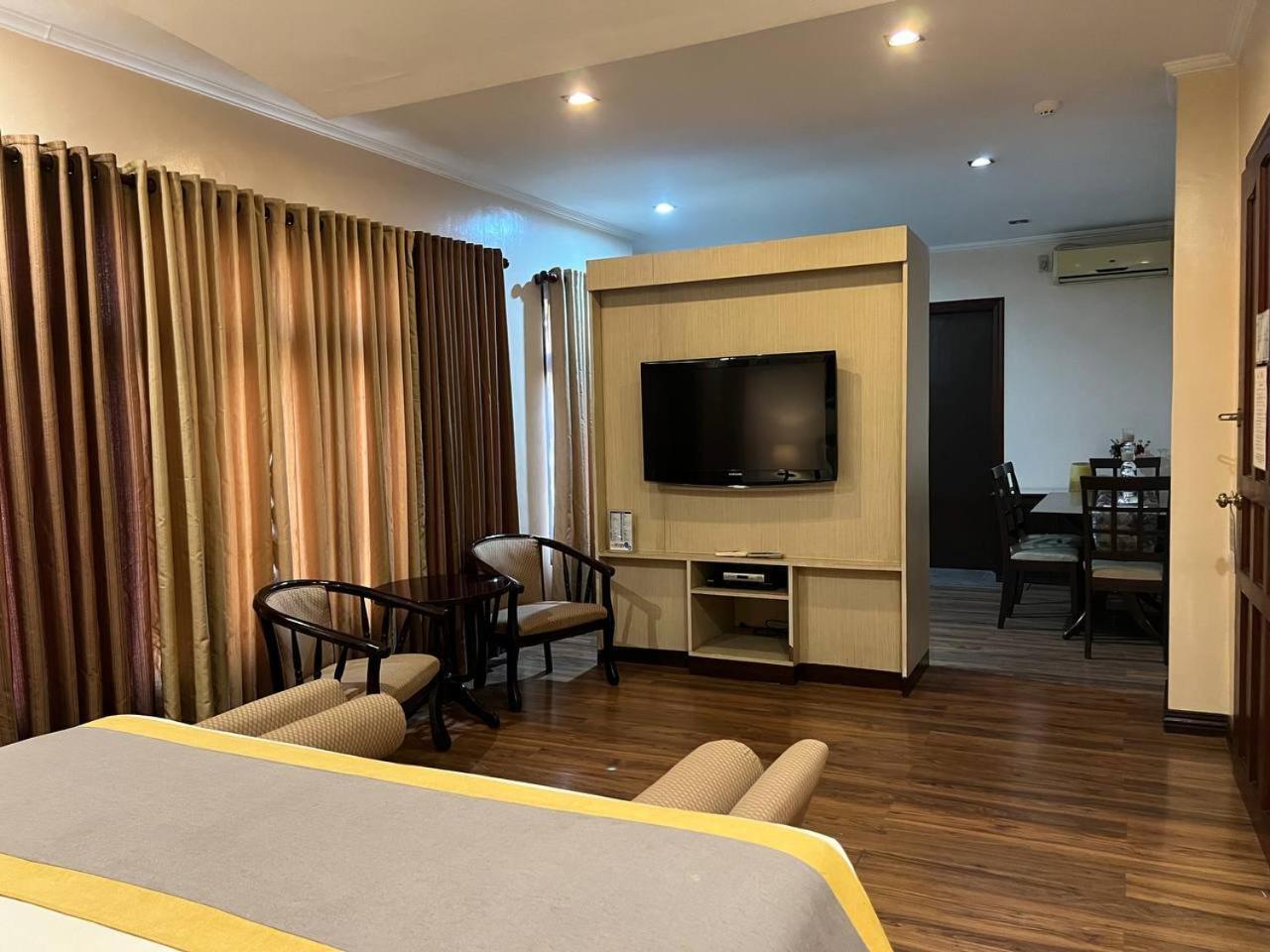ซูบิก เรสซิเดนเซีย Hotel โอลองกาโป ภายนอก รูปภาพ