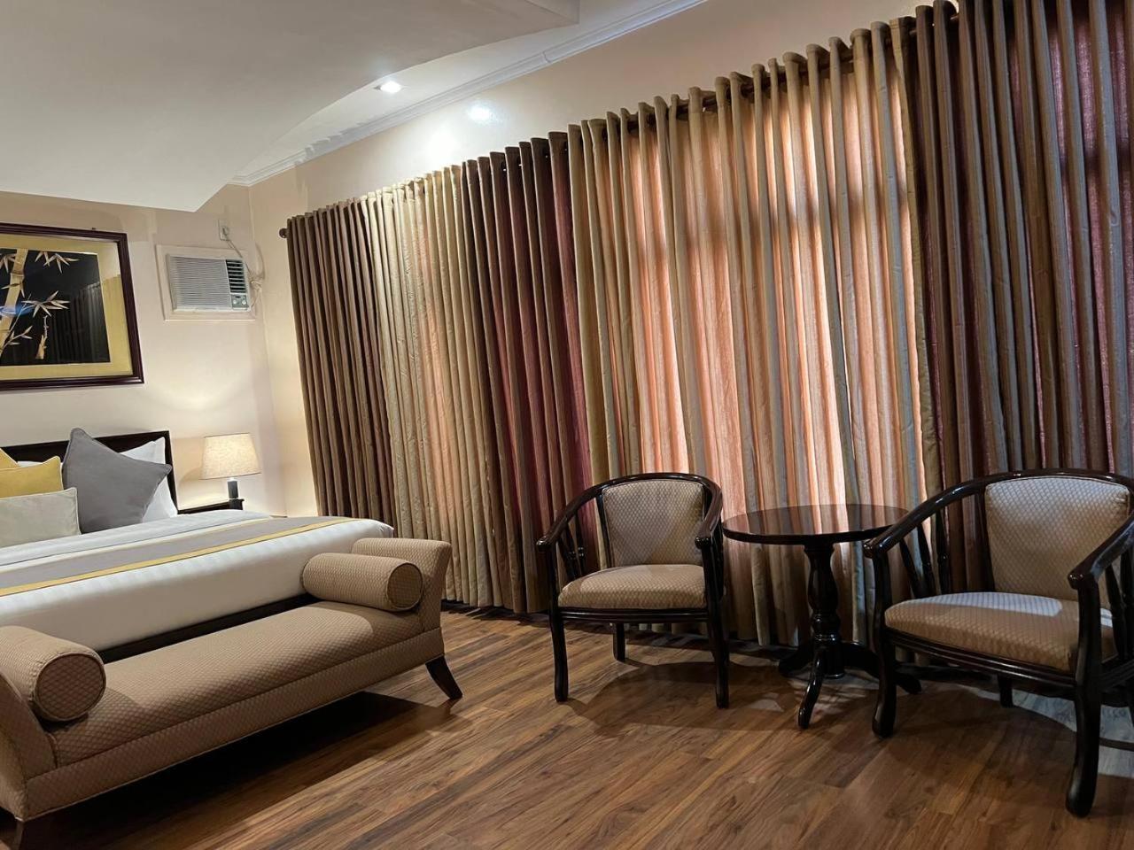 ซูบิก เรสซิเดนเซีย Hotel โอลองกาโป ภายนอก รูปภาพ