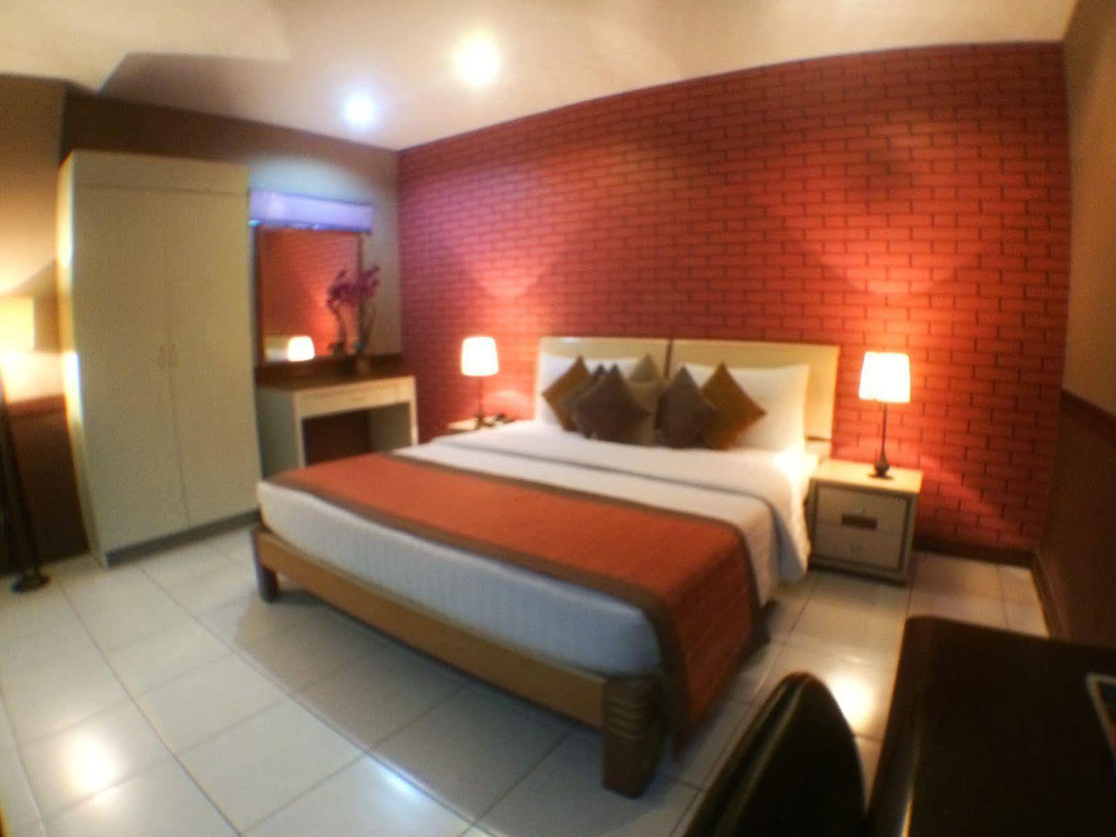 ซูบิก เรสซิเดนเซีย Hotel โอลองกาโป ภายนอก รูปภาพ